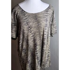 Liz Claiborne Womens Blouse Size L Short Sleeve Scoop Neck Animal Print EUC